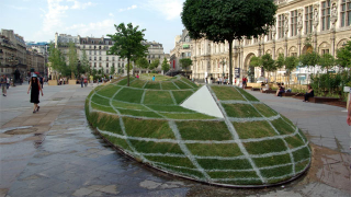 Illustration for article titled How A Parisian Artist Created This Stunning Optical Illusion